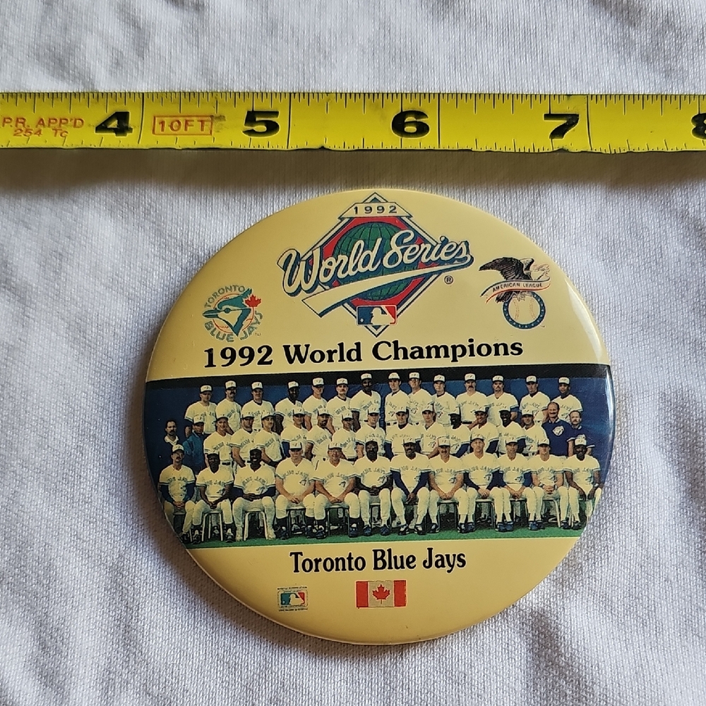 Toronto Blue Jays 1992 World Series Team Photo Champions 3" Pinback w Holograph